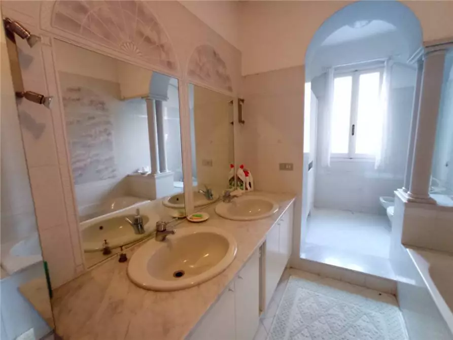 Immagine 9 di Villa in vendita  in Strada Senatore Ernesto Marsaglia a San Remo