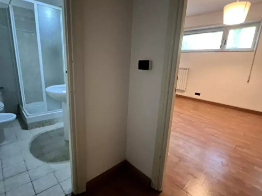 Immagine 21 di Appartamento in vendita  in Via nemea a Roma