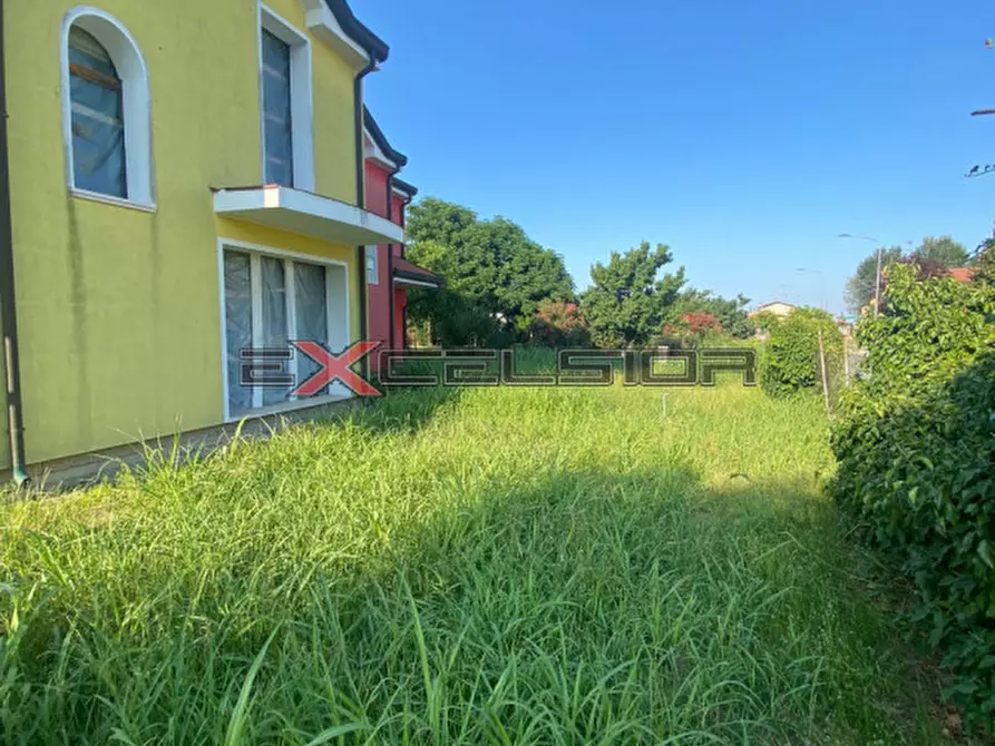 Immagine 2 di Casa bifamiliare in vendita  in Corso Mazzini n. 7 - Adria a Corbola