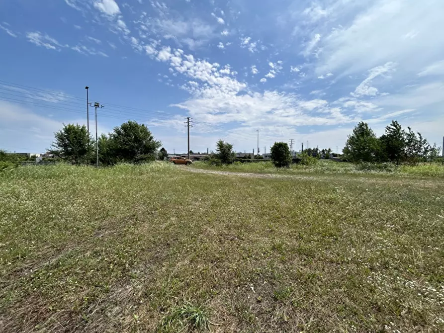 Immagine 13 di Terreno in vendita  a Orzinuovi