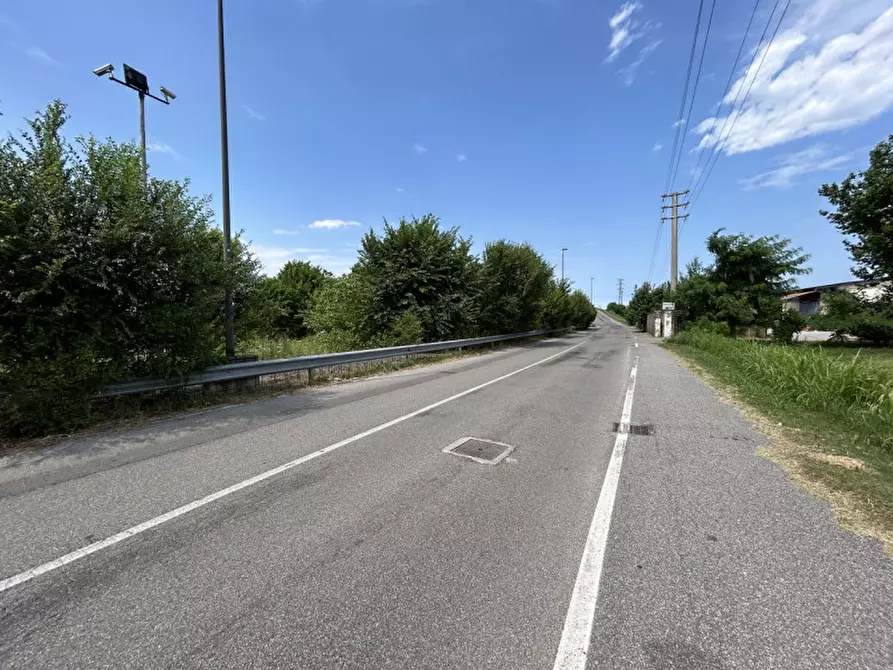 Immagine 17 di Terreno in vendita  a Orzinuovi