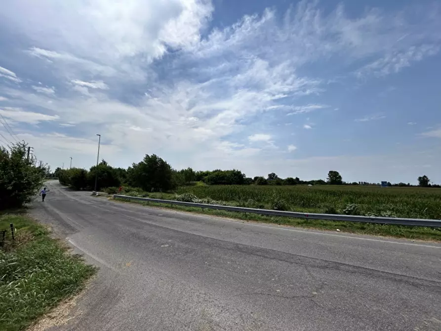 Immagine 21 di Terreno in vendita  a Orzinuovi