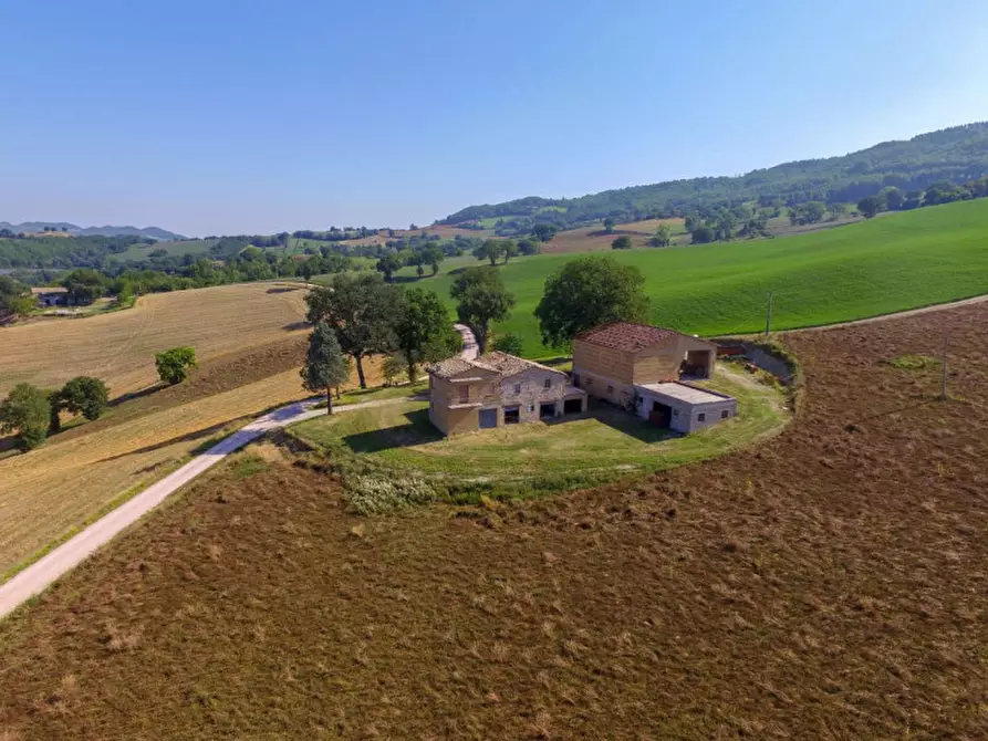 Immagine 1 di Casa indipendente in vendita  in strada Castellaro a Acqualagna