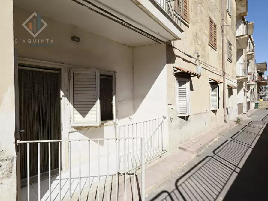 Immagine 13 di Appartamento in vendita  in Via Palermo n. 25 a Palagonia