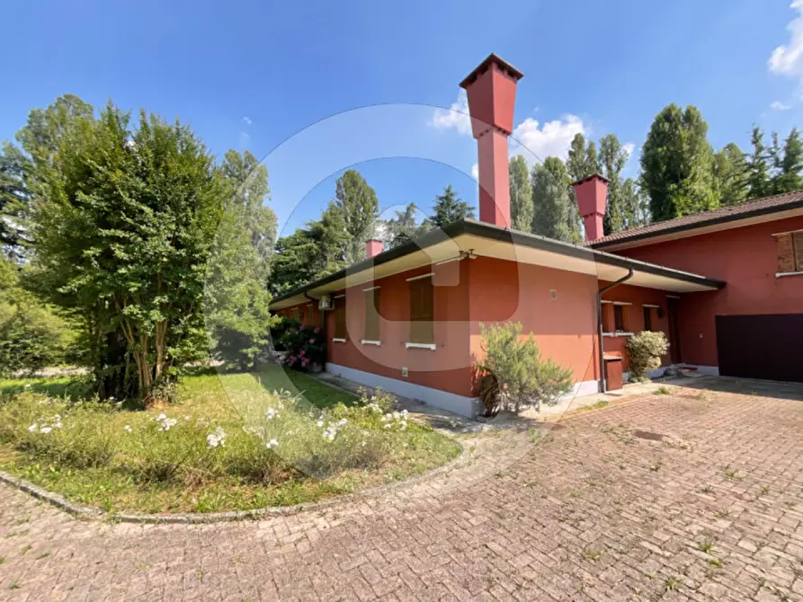 Immagine 4 di Villa in vendita  a Camposampiero