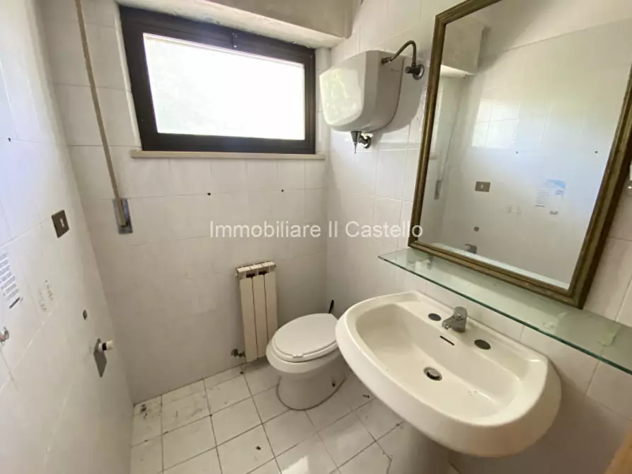 Immagine 35 di Capannone industriale in vendita  in Via Giacomo Brodolini a Passignano Sul Trasimeno