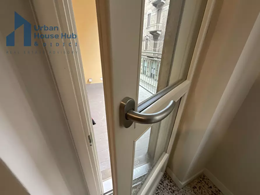 Immagine 4 di Appartamento in affitto  in Via Napione 33 a Torino