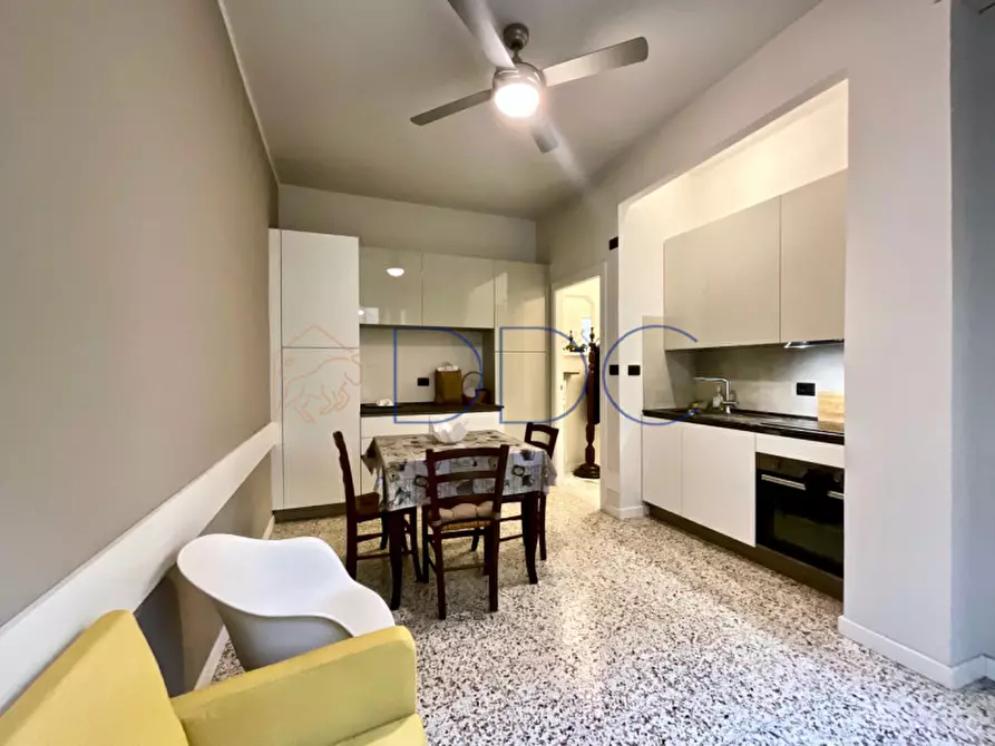 Immagine 10 di Appartamento in affitto  in Via Napione 33 a Torino