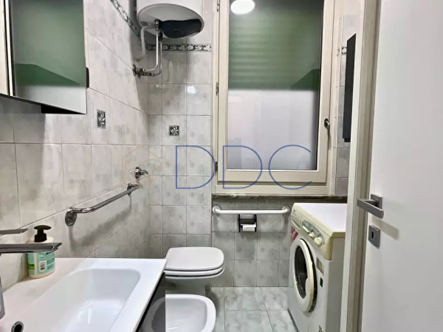 Immagine 13 di Appartamento in affitto  in Via Napione 33 a Torino