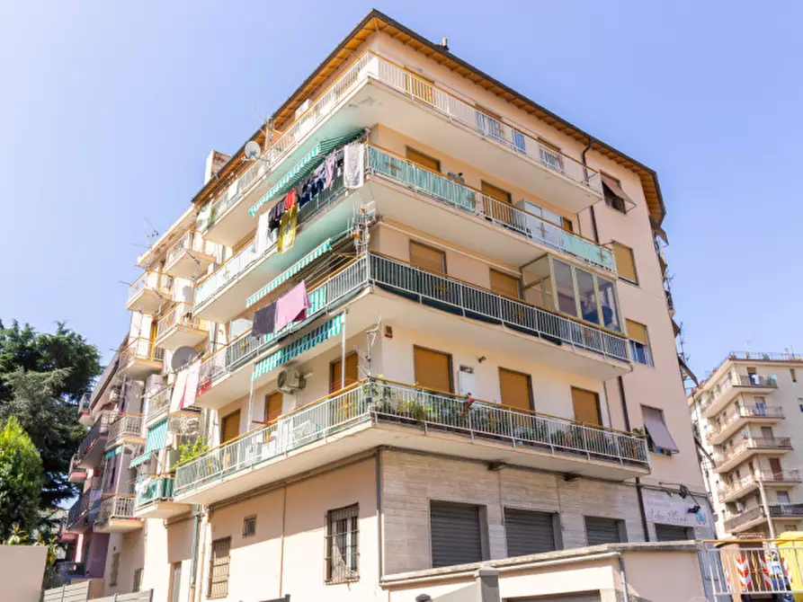 Immagine 3 di Appartamento in vendita  in Via Aurelia Ponente, 93 a Taggia