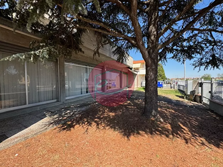 Immagine 2 di Capannone industriale in vendita  a Santarcangelo Di Romagna