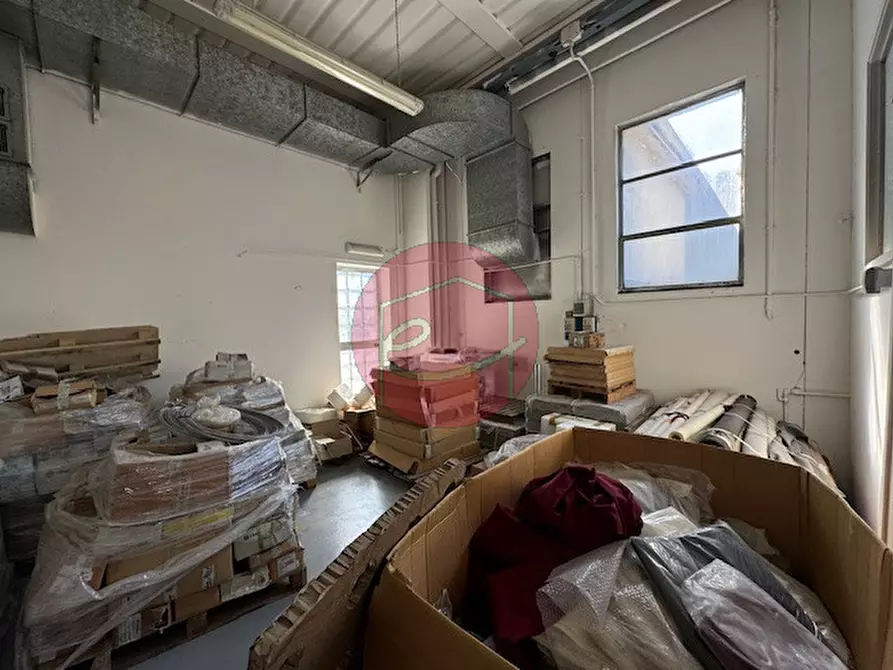 Immagine 9 di Capannone industriale in vendita  a Santarcangelo Di Romagna