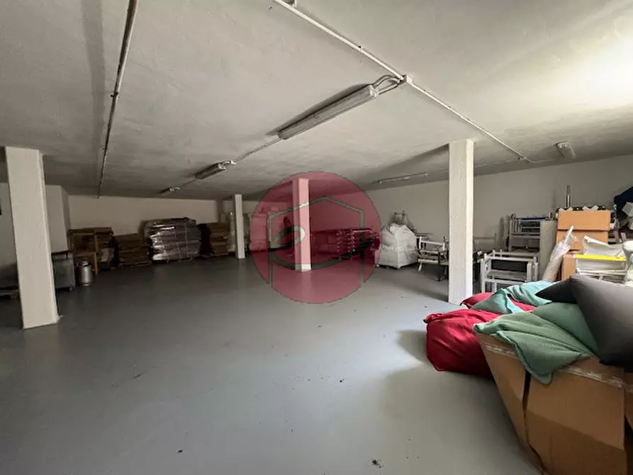 Immagine 18 di Capannone industriale in vendita  a Santarcangelo Di Romagna