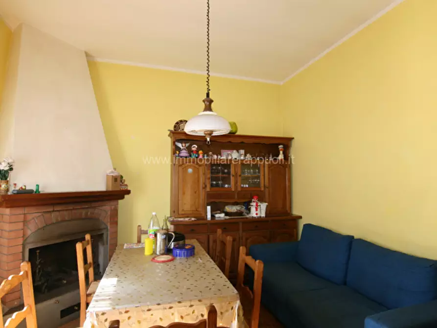 Immagine 2 di Appartamento in vendita  a Sinalunga