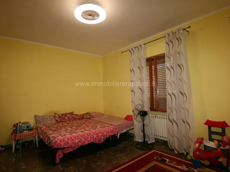 Immagine 11 di Appartamento in vendita  a Sinalunga