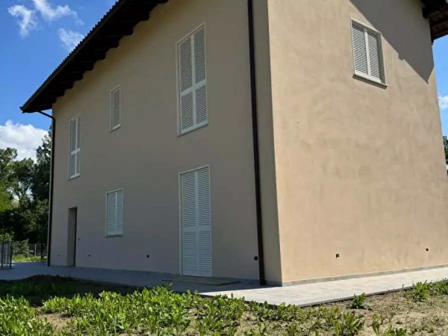 Immagine 11 di Appartamento in vendita  in Località Altavilla a Alba