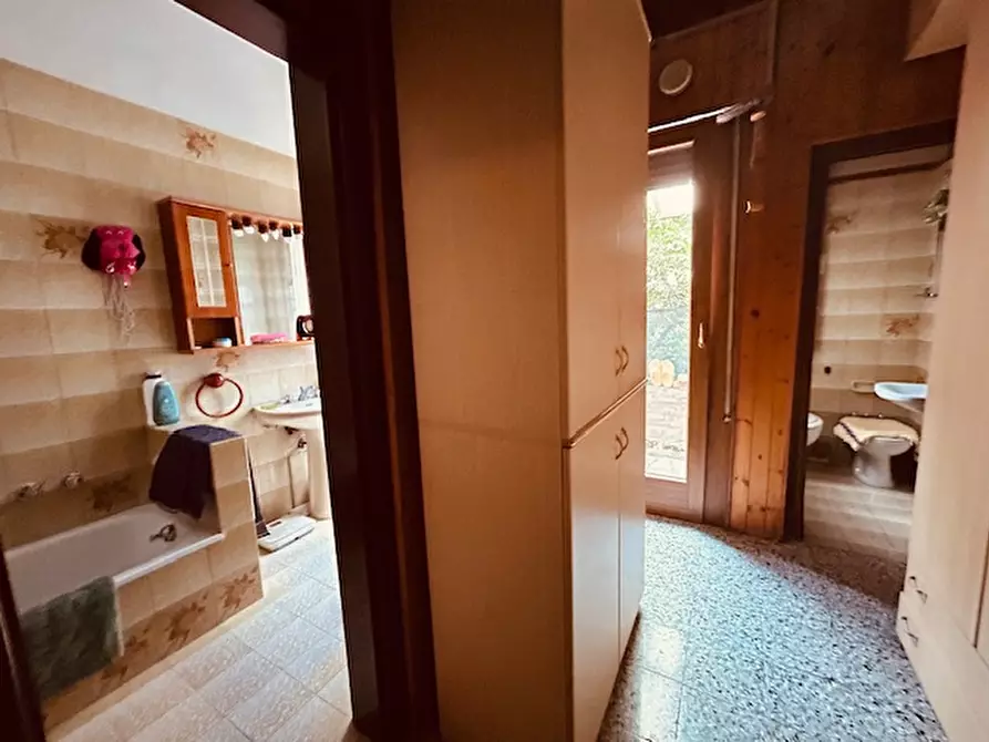 Immagine 7 di Appartamento in vendita  a Castelfranco Veneto