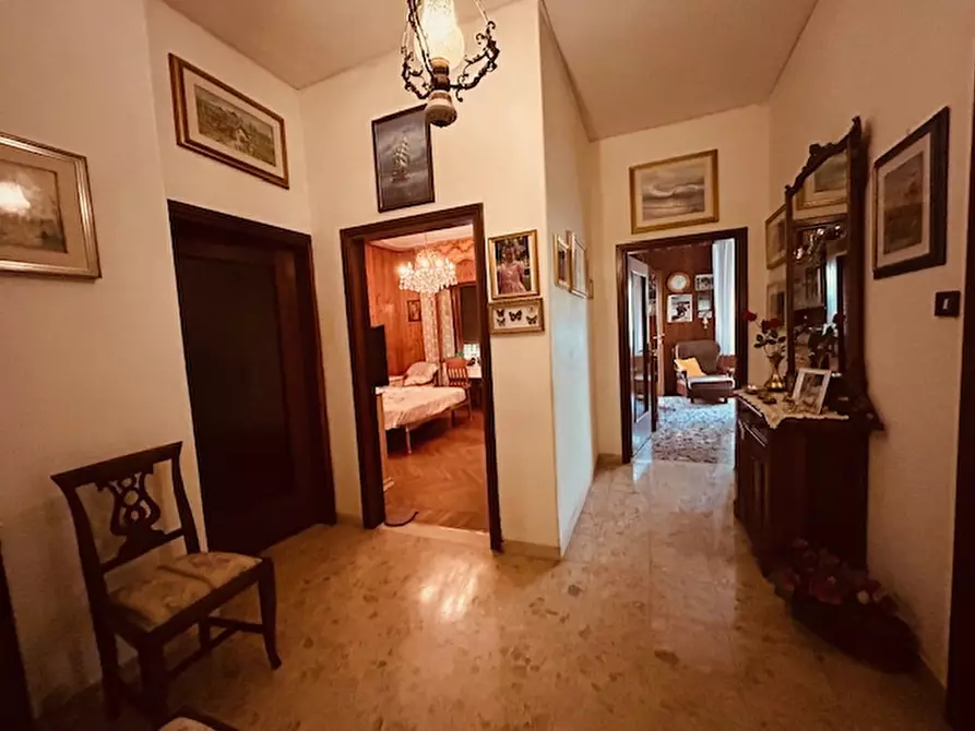 Immagine 11 di Appartamento in vendita  a Castelfranco Veneto