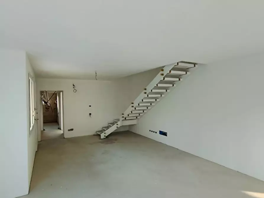 Immagine 2 di Casa bifamiliare in vendita  in Via Acquapendente a Albignasego