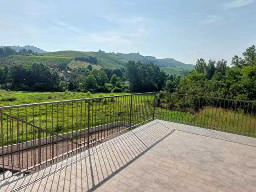 Immagine 15 di Appartamento in vendita  in Località Altavilla a Alba