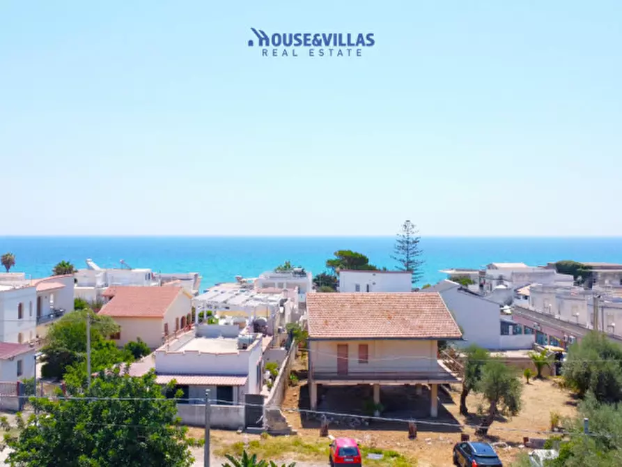 Immagine 2 di Villa in vendita  in Lido di Noto, SR, Italia a Noto