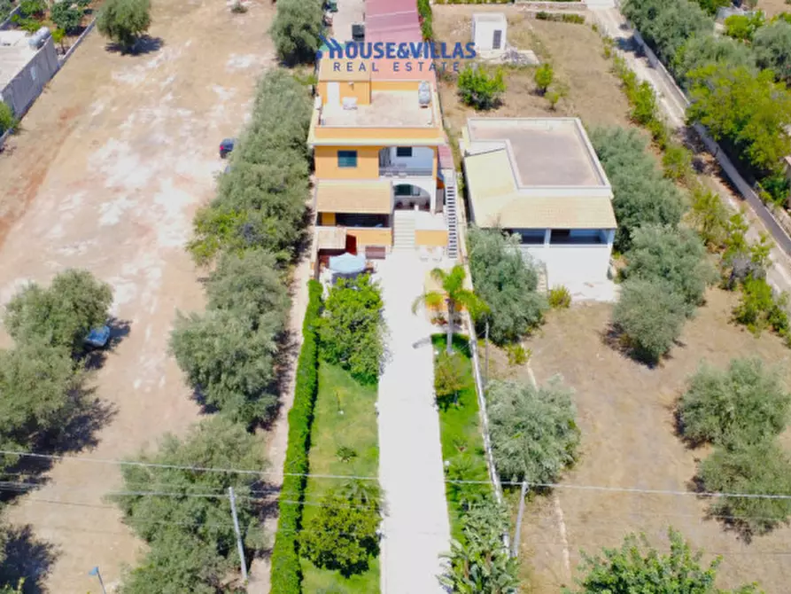 Immagine 3 di Villa in vendita  in Lido di Noto, SR, Italia a Noto