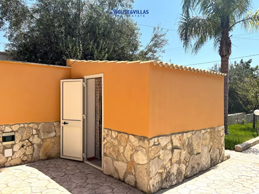 Immagine 9 di Villa in vendita  in Lido di Noto, SR, Italia a Noto