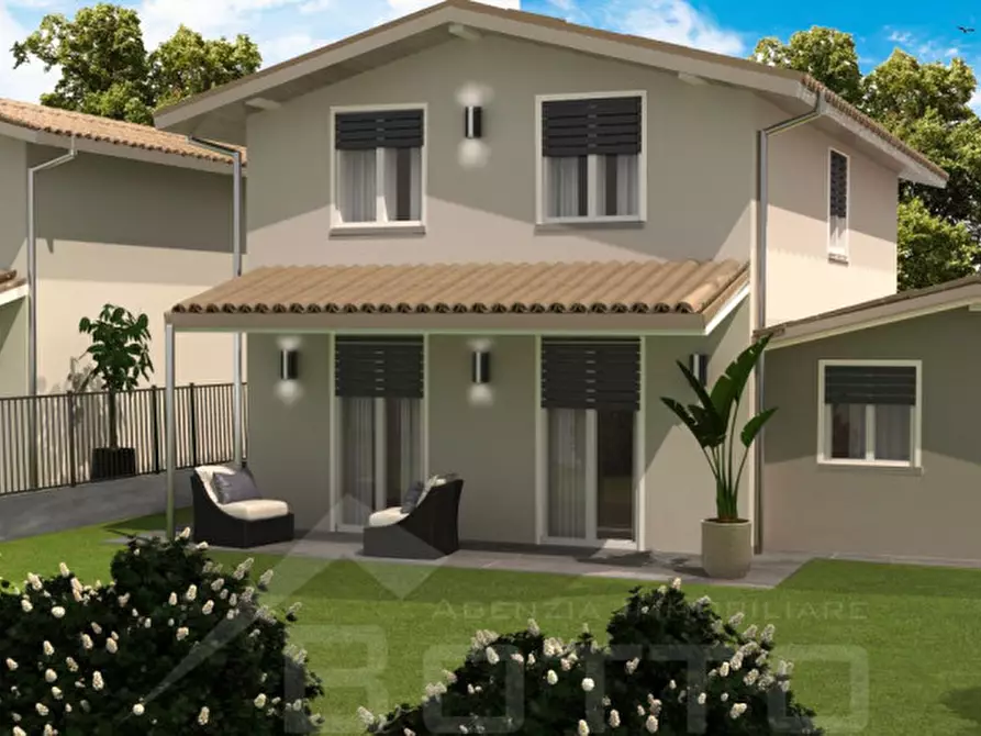 Immagine 1 di Villa in vendita  in via san giovanni a Oleggio