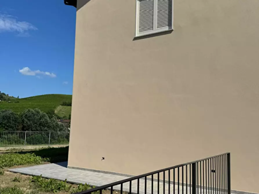 Immagine 2 di Appartamento in vendita  in Località Altavilla a Alba