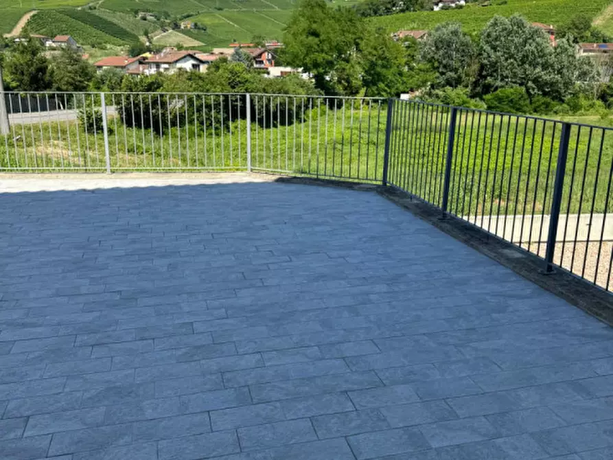 Immagine 10 di Appartamento in vendita  in Località Altavilla a Alba