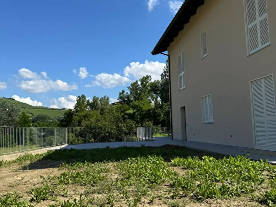 Immagine 11 di Appartamento in vendita  in Località Altavilla a Alba