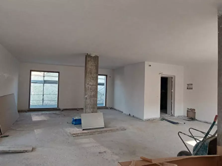 Immagine 2 di Appartamento in vendita  in corso enotria a Alba