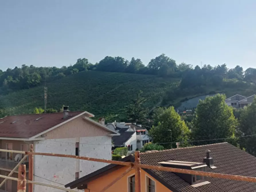 Immagine 10 di Appartamento in vendita  in corso enotria a Alba