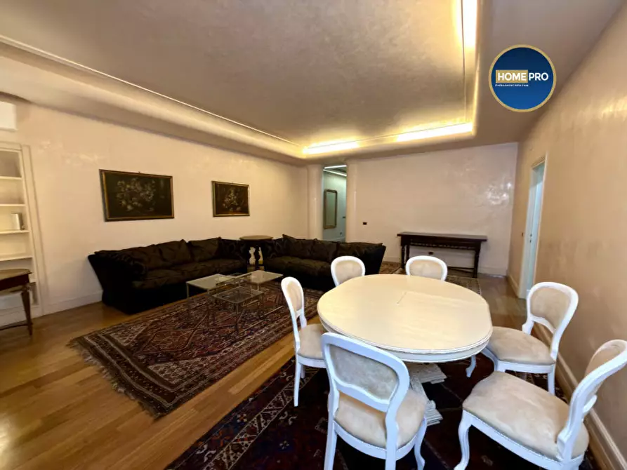 Immagine 7 di Appartamento in affitto  in Piazza Barberini a Roma