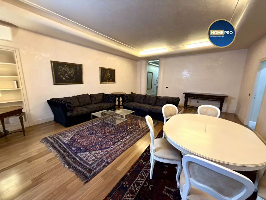 Immagine 8 di Appartamento in affitto  in Piazza Barberini a Roma