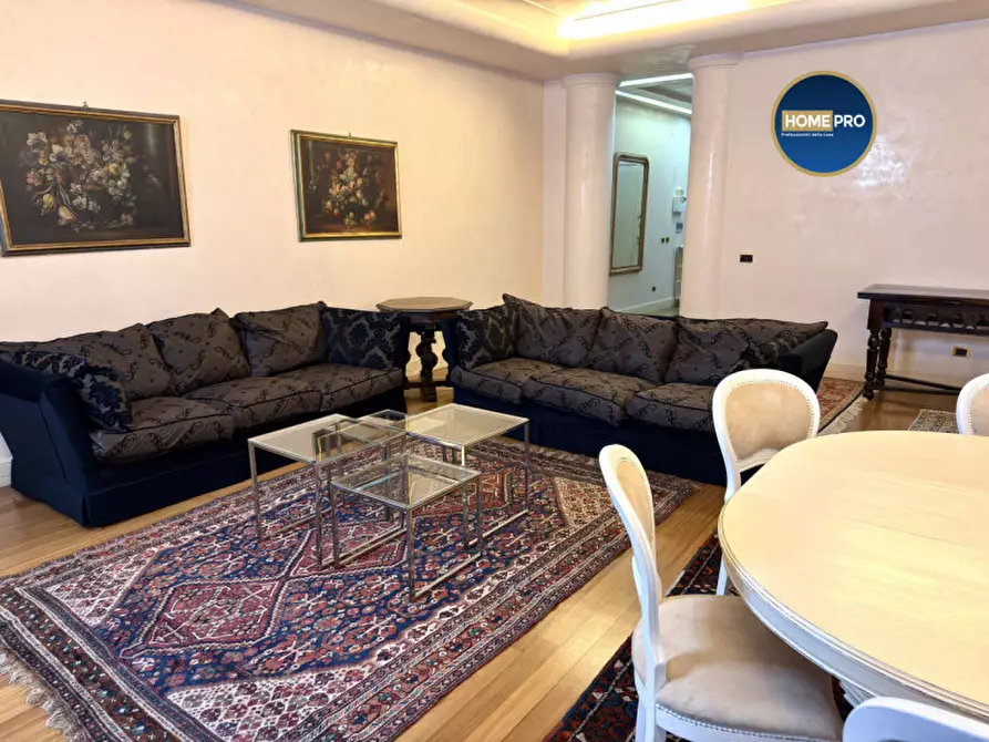Immagine 9 di Appartamento in affitto  in Piazza Barberini a Roma