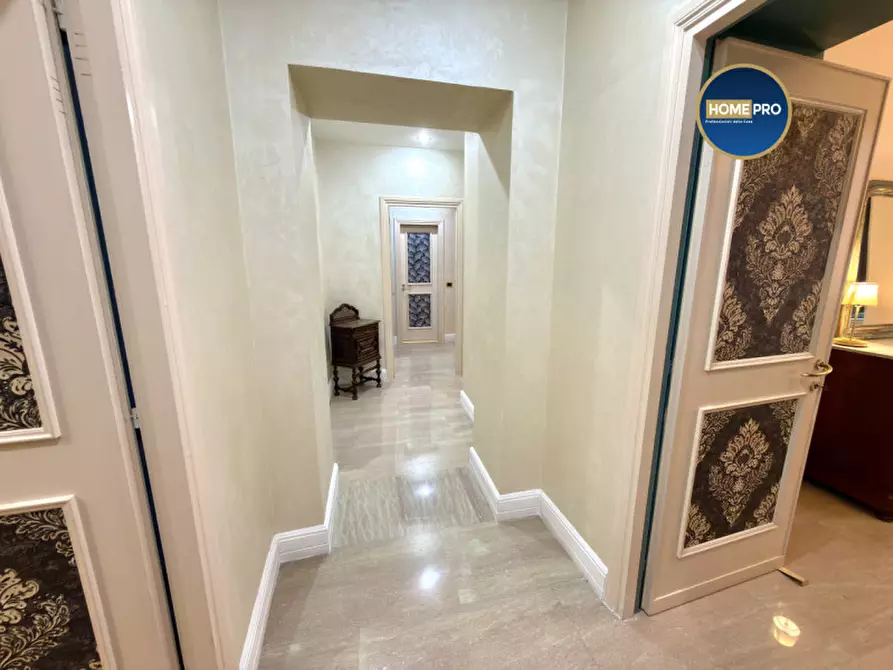 Immagine 15 di Appartamento in affitto  in Piazza Barberini a Roma