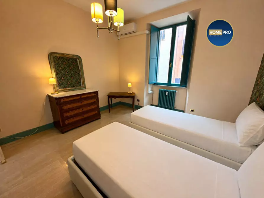 Immagine 19 di Appartamento in affitto  in Piazza Barberini a Roma