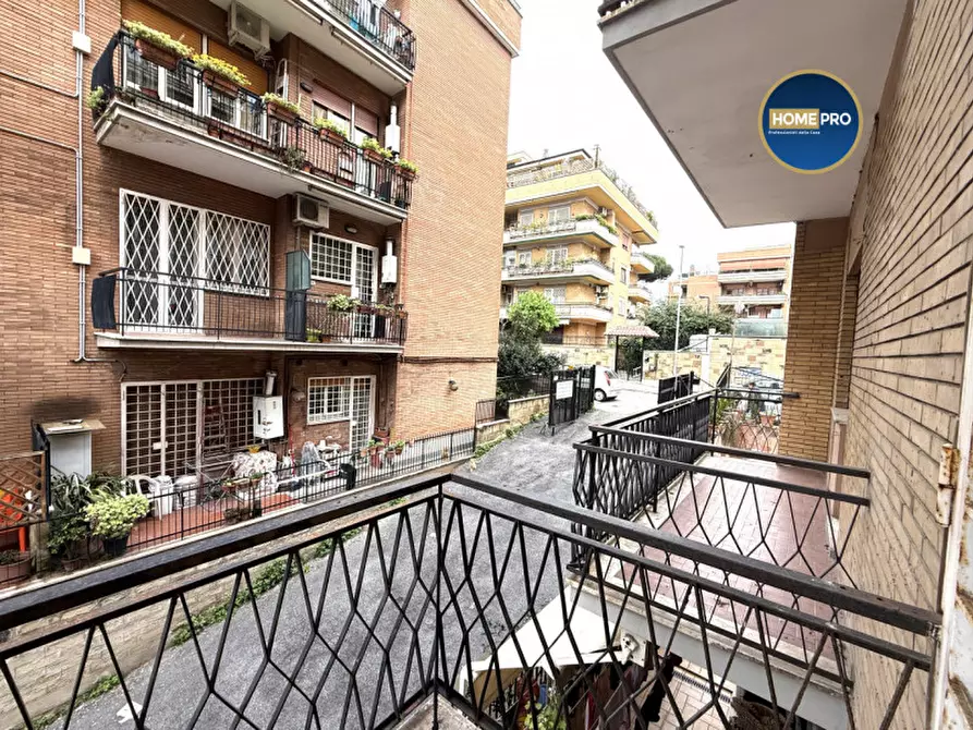 Immagine 6 di Appartamento in affitto  in Via Francesco Valagussa a Roma