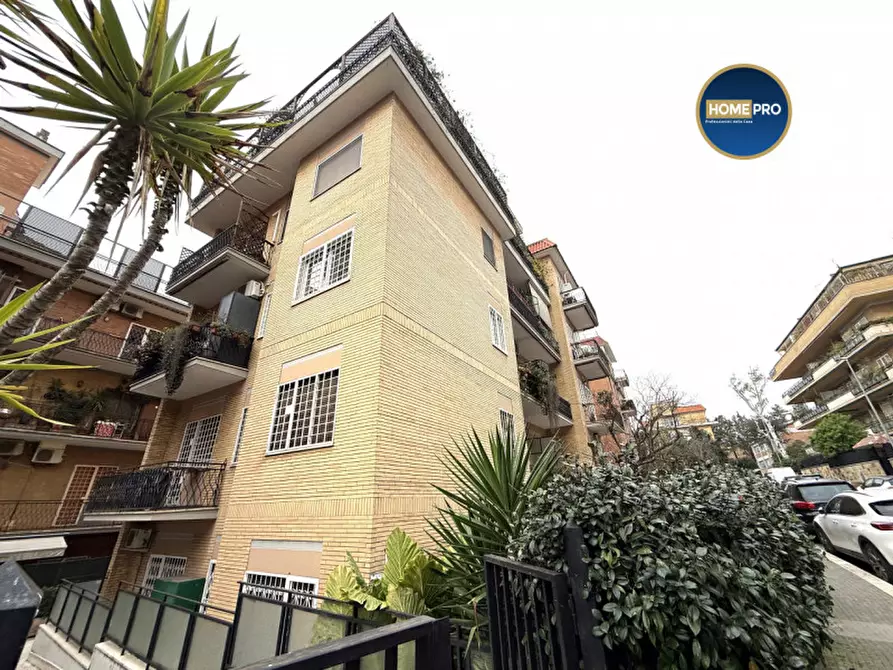 Immagine 18 di Appartamento in affitto  in Via Francesco Valagussa a Roma