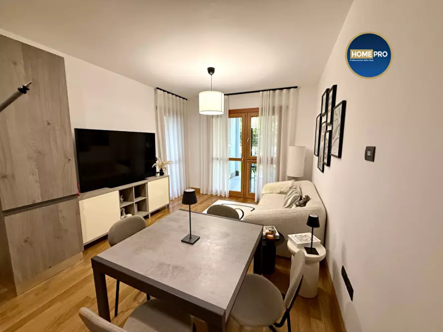 Immagine 2 di Appartamento in affitto  in Via Bogliasco a Roma