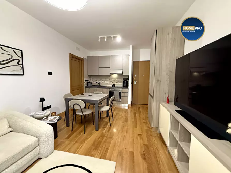 Immagine 5 di Appartamento in affitto  in Via Bogliasco a Roma