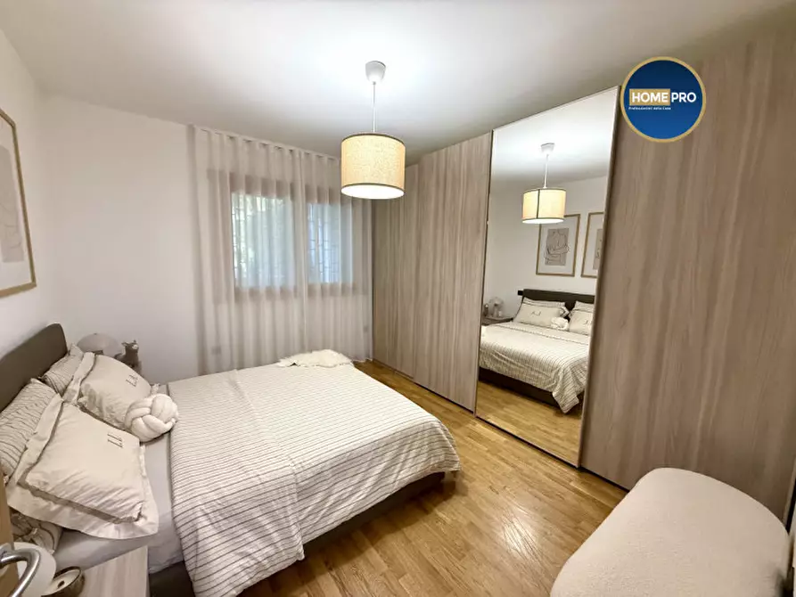 Immagine 6 di Appartamento in affitto  in Via Bogliasco a Roma