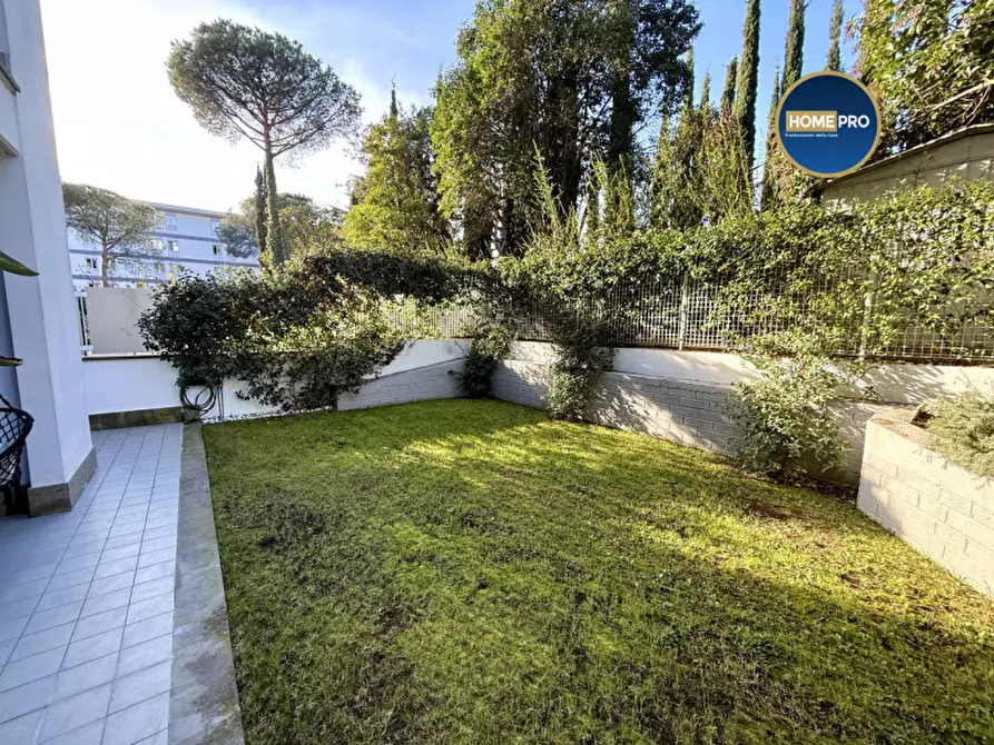 Immagine 15 di Appartamento in affitto  in Via Bogliasco a Roma