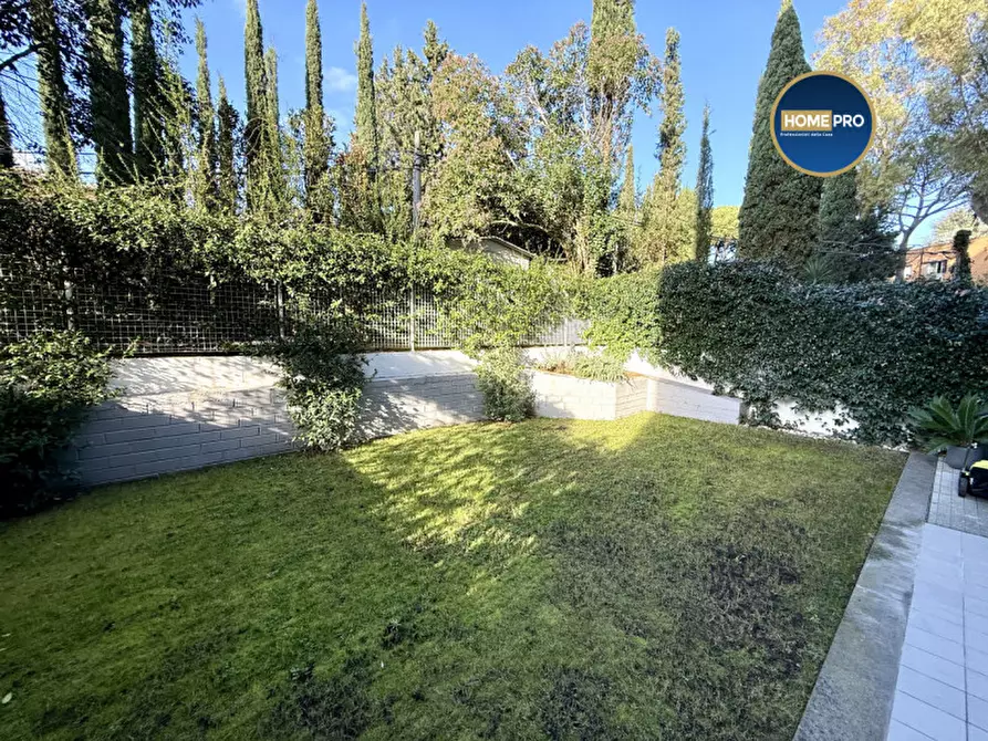 Immagine 16 di Appartamento in affitto  in Via Bogliasco a Roma