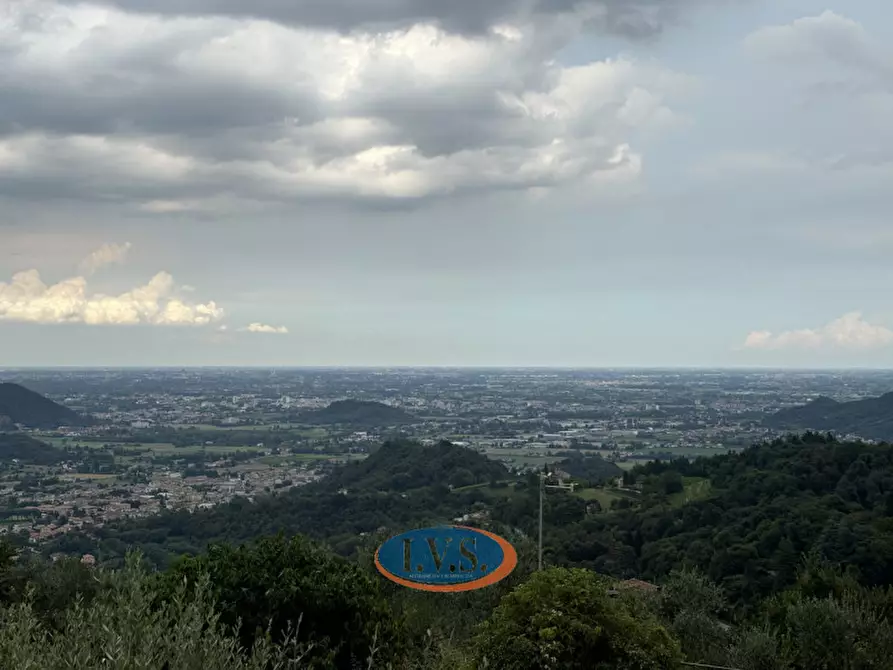 Immagine 5 di Villa in vendita  in VIA GUGLIELMO MARCONI N.54 a Teolo