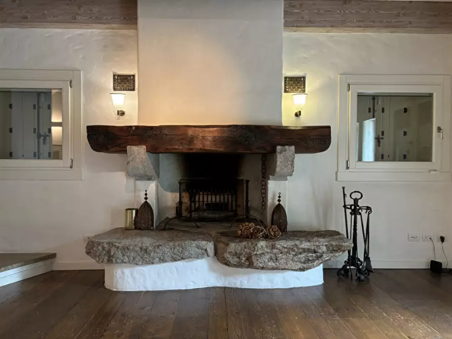 Immagine 11 di Villa in vendita  in VIA GUGLIELMO MARCONI N.54 a Teolo