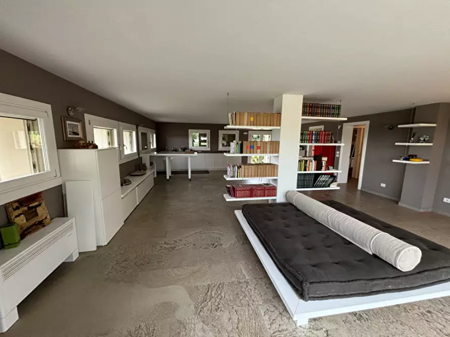 Immagine 14 di Villa in vendita  in VIA GUGLIELMO MARCONI N.54 a Teolo