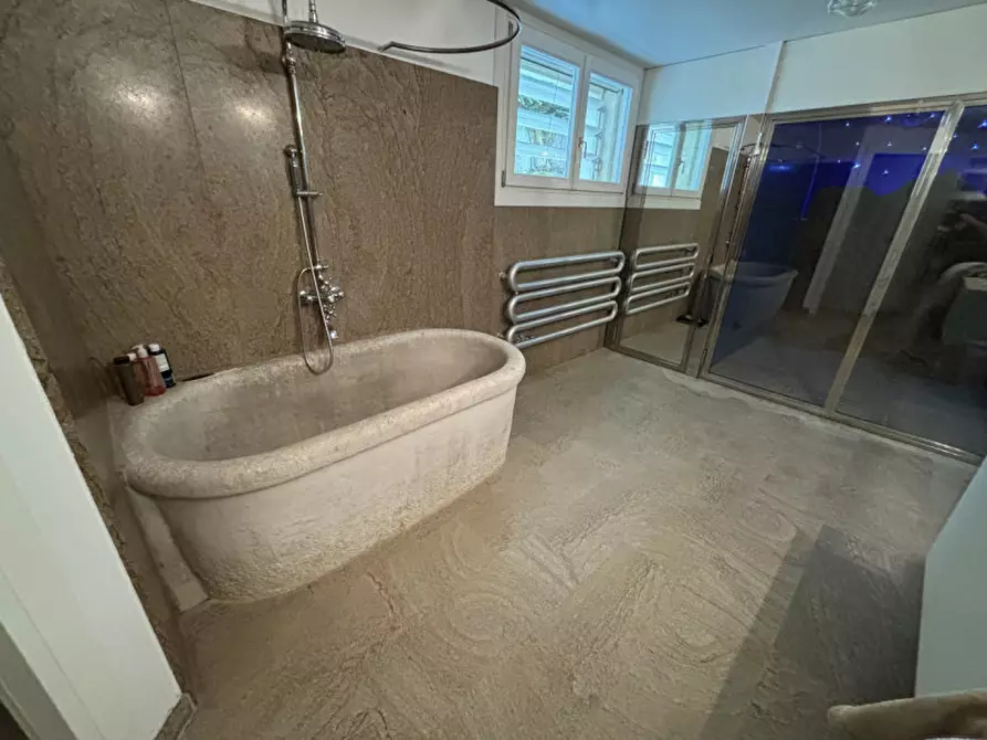 Immagine 16 di Villa in vendita  in VIA GUGLIELMO MARCONI N.54 a Teolo