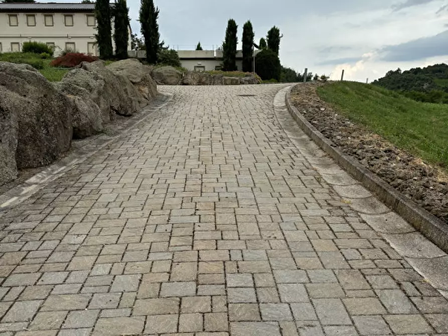 Immagine 31 di Villa in vendita  in VIA GUGLIELMO MARCONI N.54 a Teolo